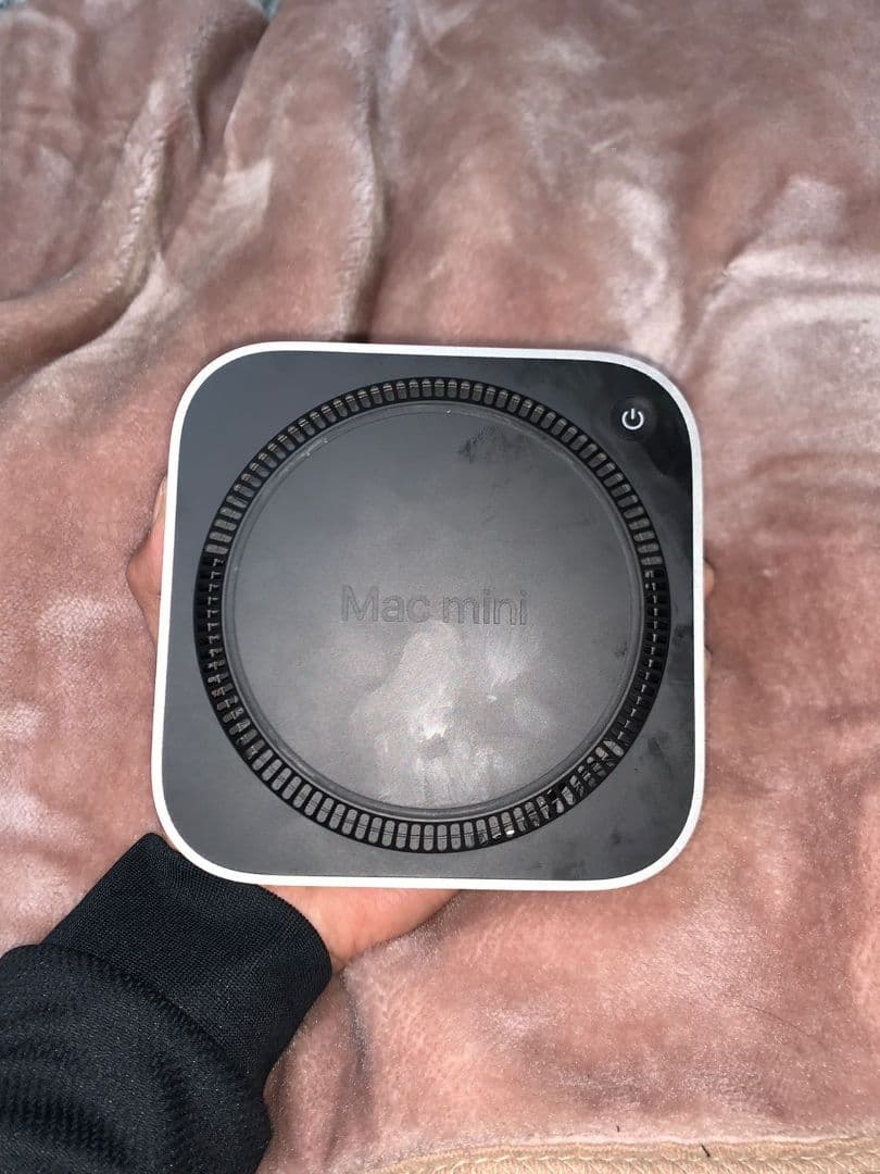 Apple Mac mini 4シルバー 本体と電源ケーブル