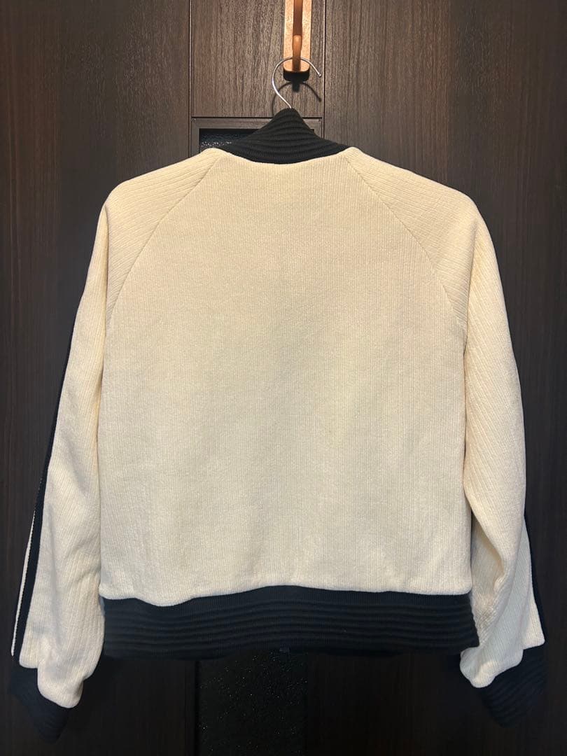 【値下げ中】adidasオリジナルズ トラックジャケット ジャージ J/Sサイズ