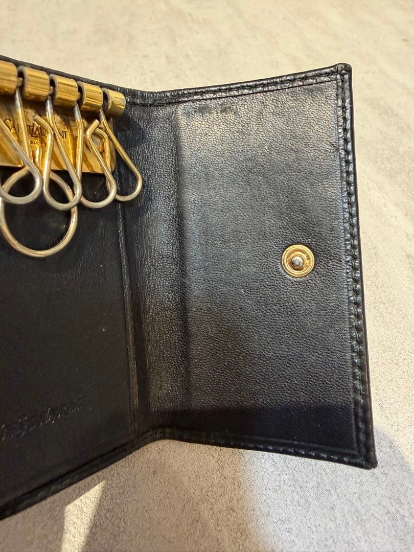 ⭐︎Yves Saint Laurent ⭐︎廃盤Y-MAIL柄 ブラックキーケース