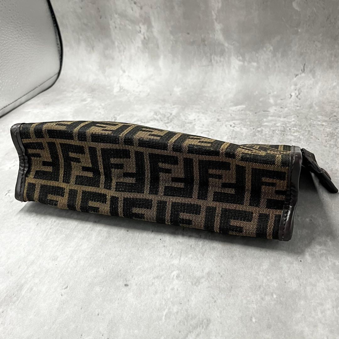 FENDI ポーチ　ズッカ　ナイロンキャンバス　ブラウン セカンドバッグ　レザー