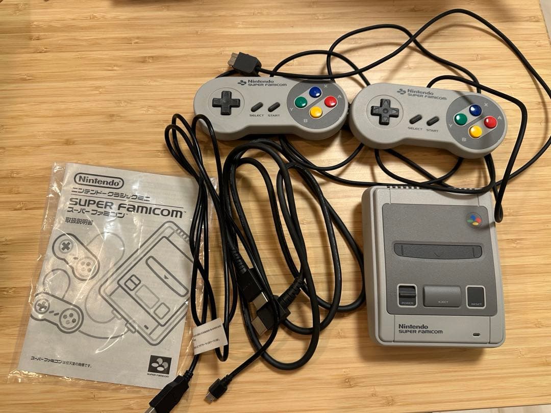 ニンテンドークラシックミニ スーパーファミコン　純正アダプター付き