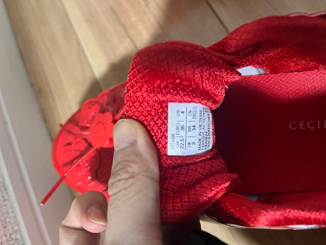 asics ceciliebahnsen 花飾り付き スニーカー 22.5cm