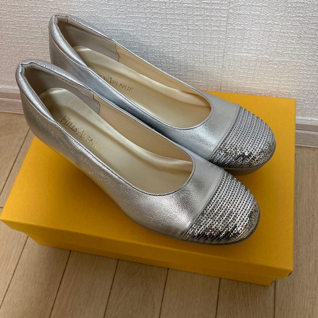 HILLS AVENUE シルバー フラットシューズ　新品未使用 週末お値下げ