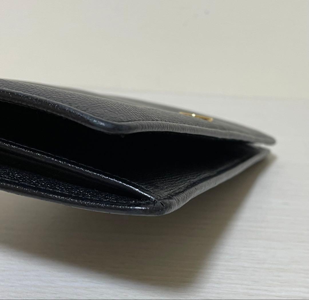 お値引きCHANELキャビアスキン 黒 長財布
