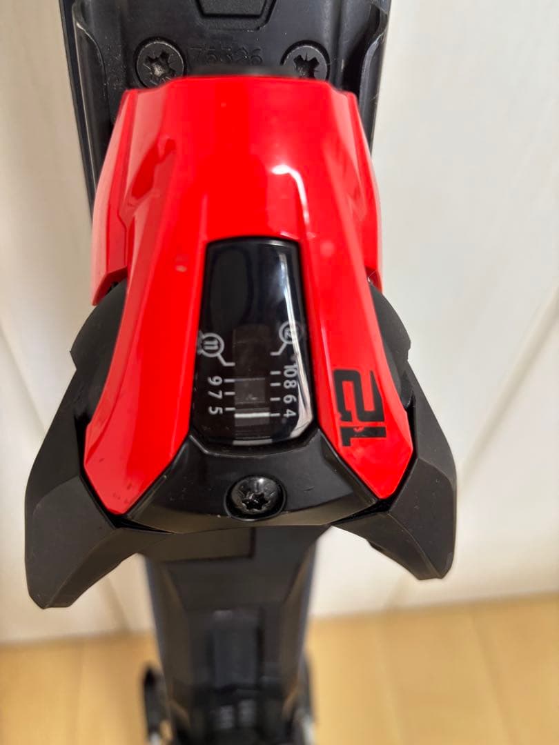 STÖCKLI ストックリー スキー板　LASER SC 163cm