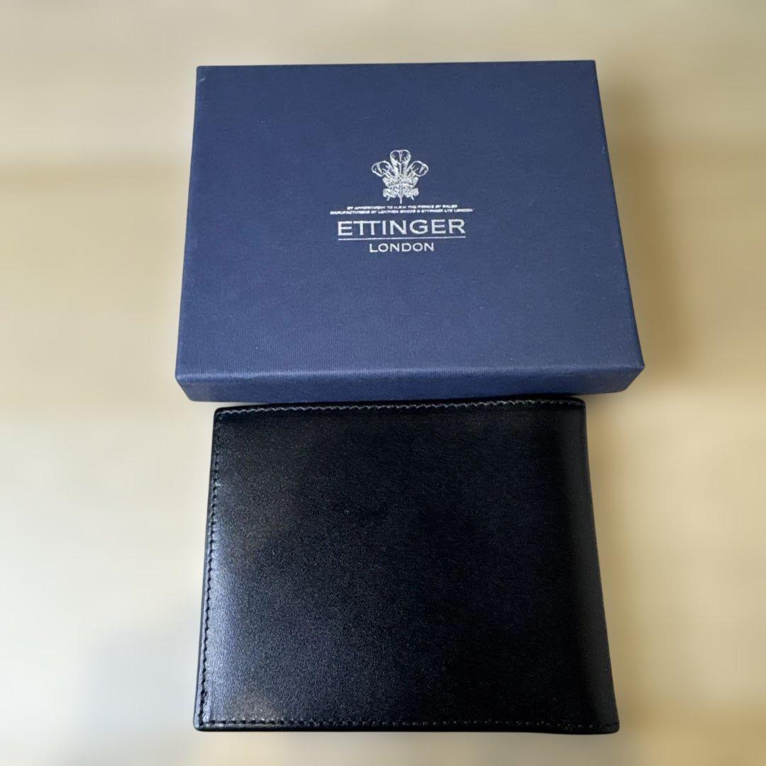 未使用　エッティンガー　二つ折りサイフ　ブラック×パープル