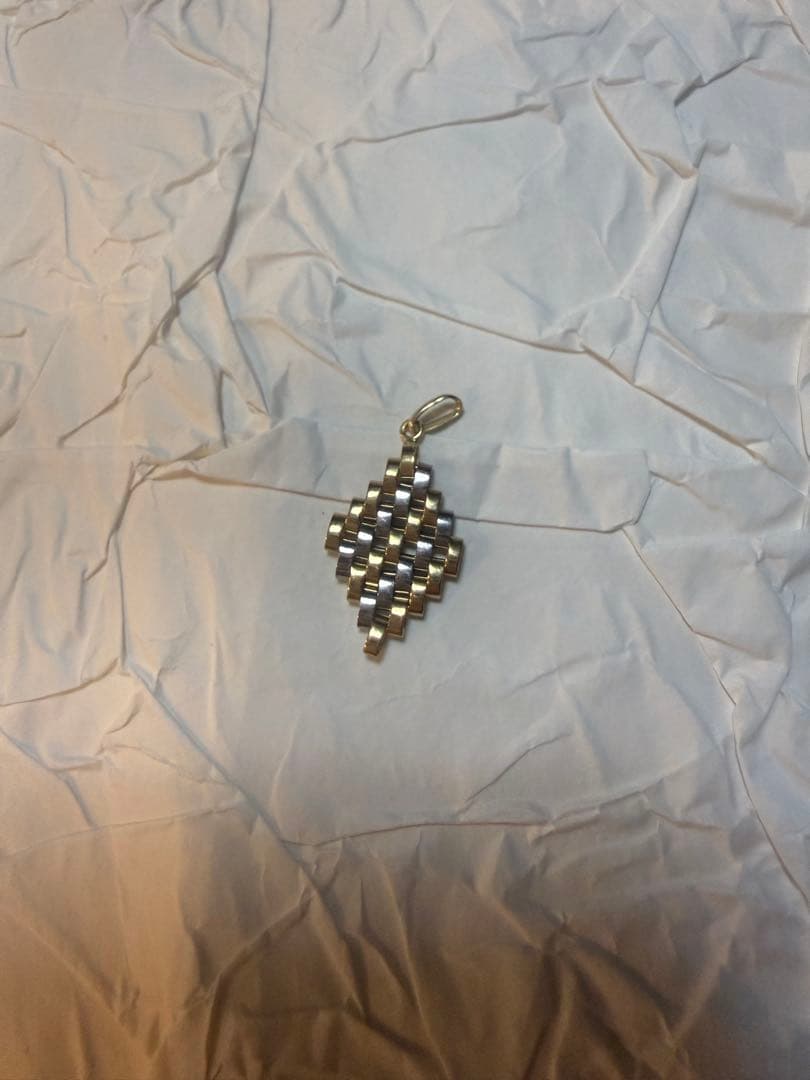 K18&ptダイヤモンド型ネックレストップ