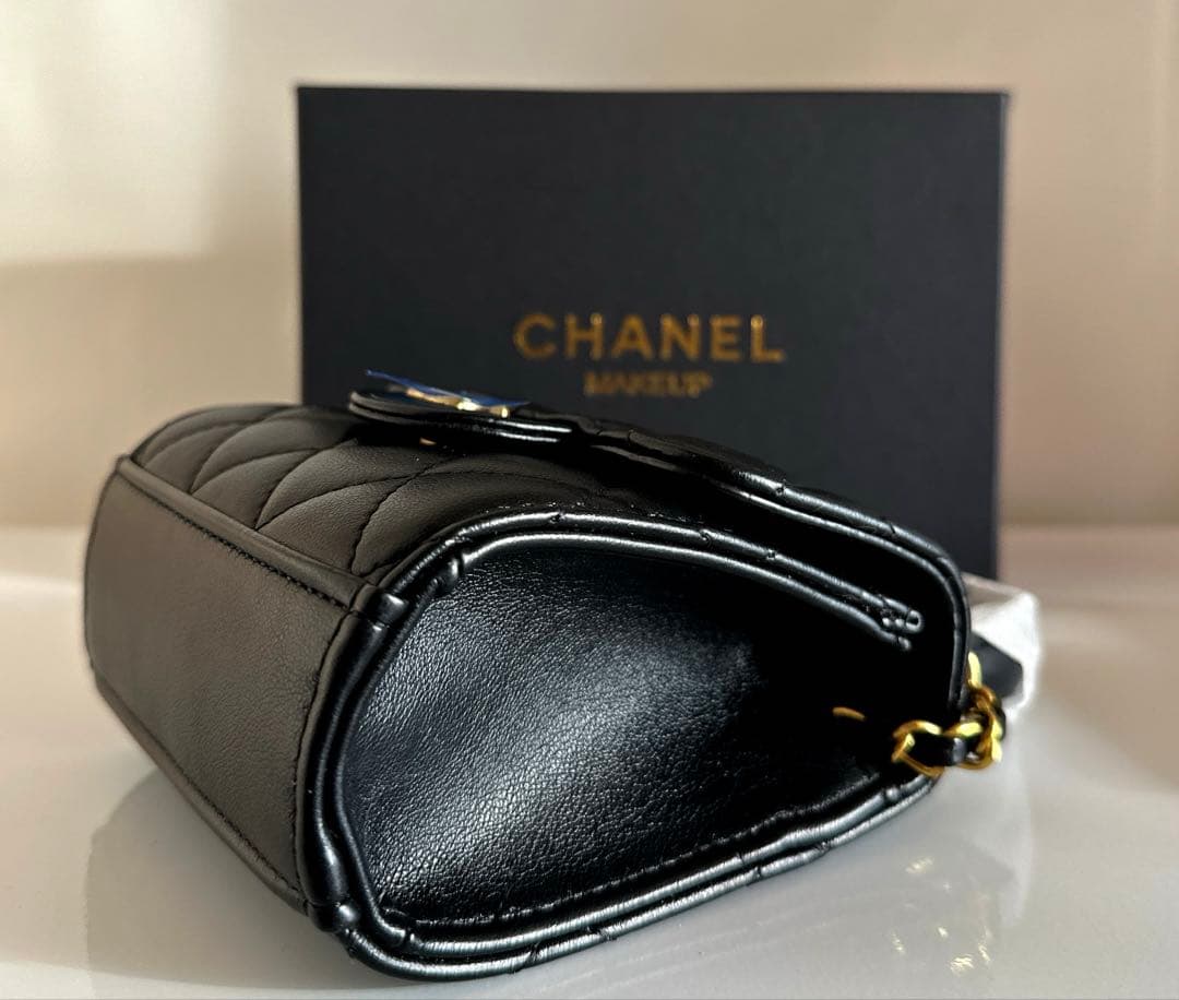 CHANEL ノベルティショルダーバッグ ブラック