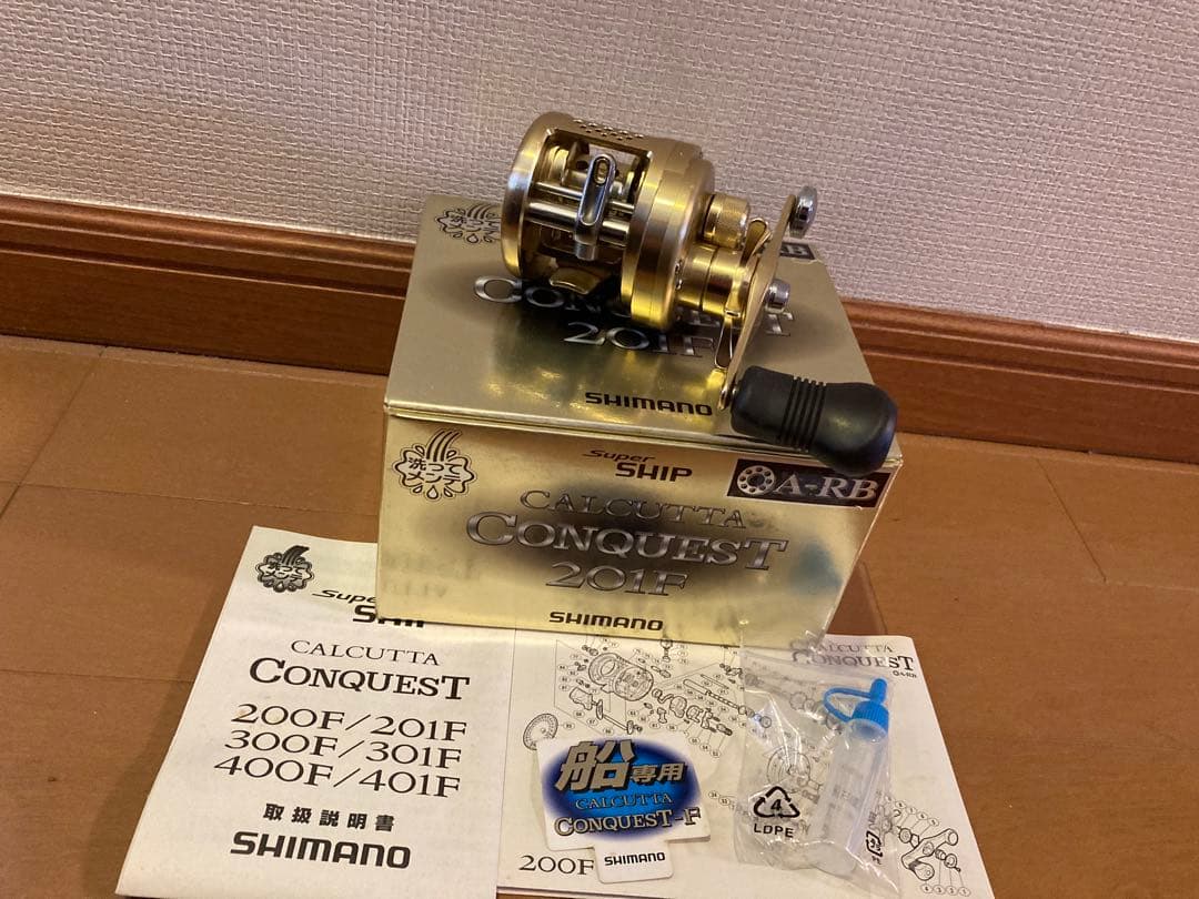 シマノ　04カルカッタコンクエスト201F