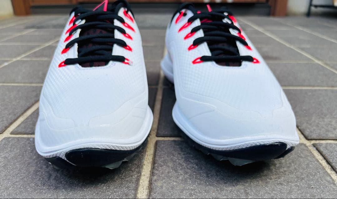 【未使用】ゴルフシューズ白×レッド 26cm 909037-101【ナイキ】