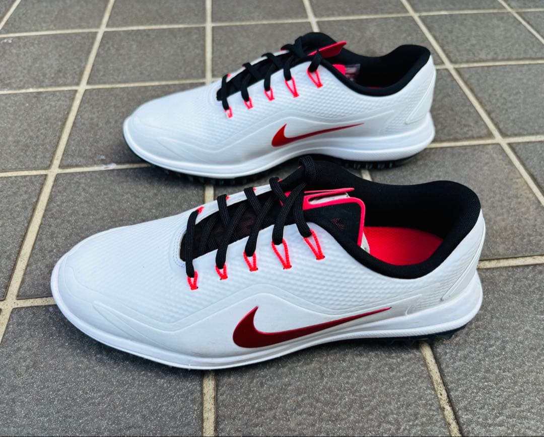 【未使用】ゴルフシューズ白×レッド 26cm 909037-101【ナイキ】