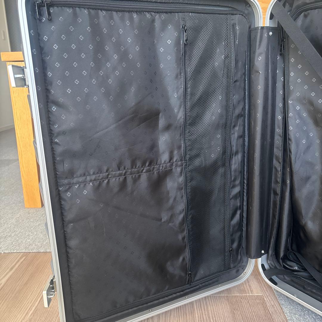 米国購入　Samsonite グレー 中型キャリーケース