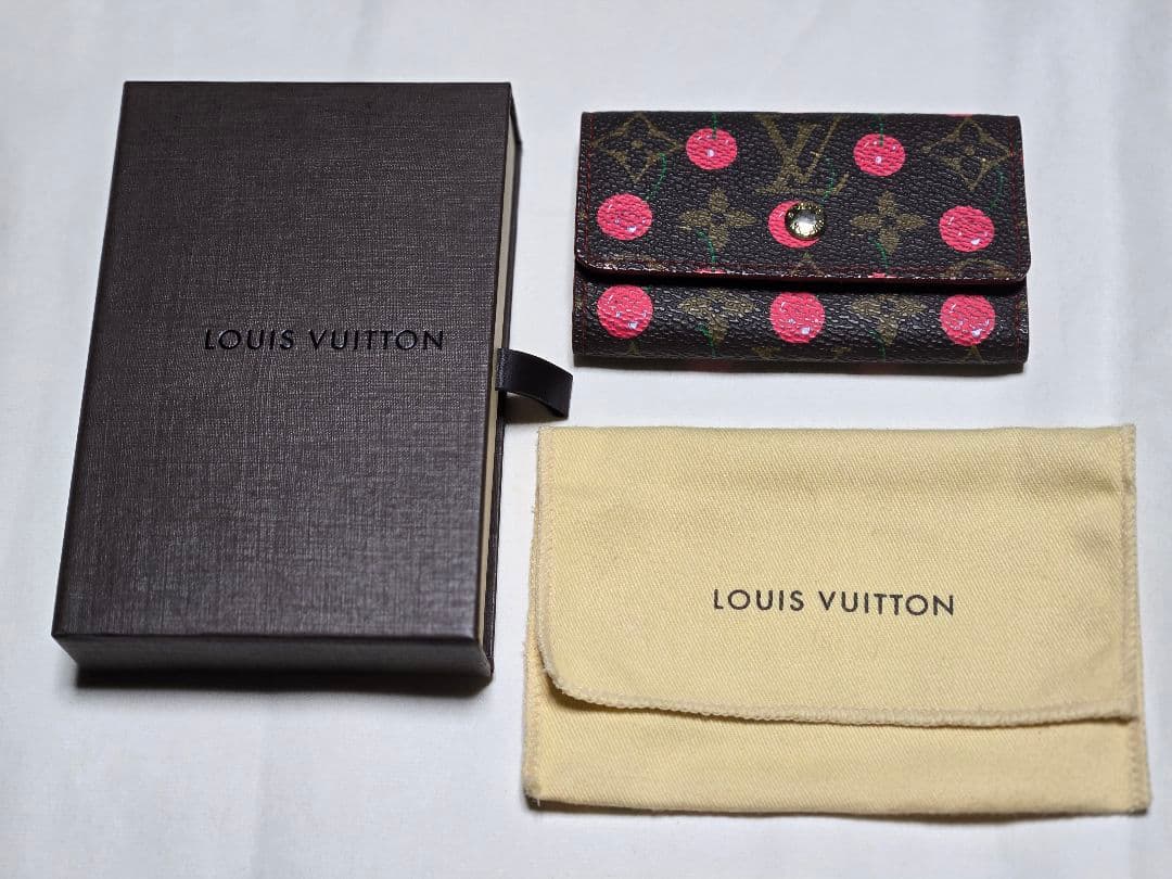 市丸さま専用Louis Vuitton 村上隆 チェリー 6連キーケース 廃盤
