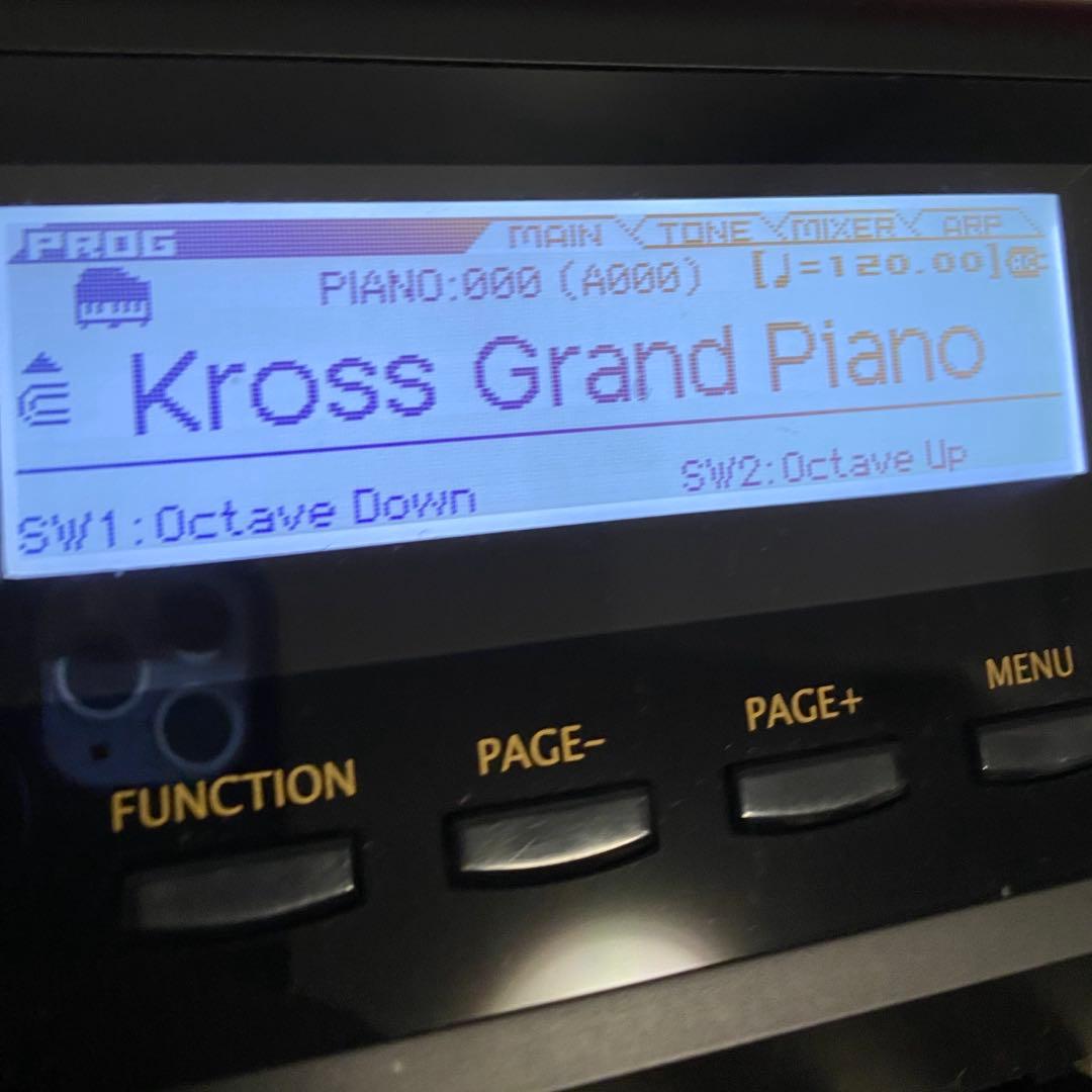 KORG KROSS-61 シンセサイザー　ケース付き