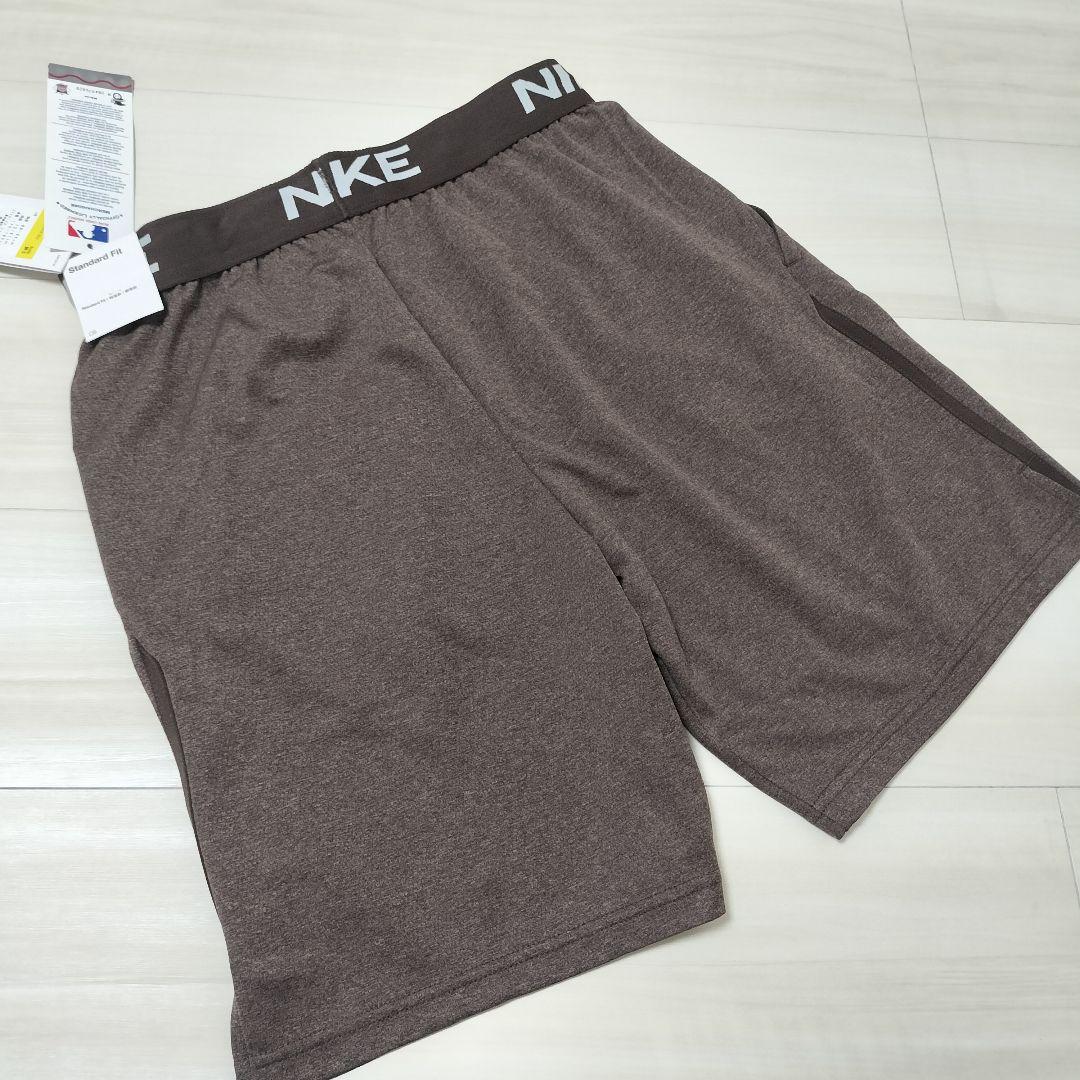 新品タグ付☆NIKE　サンディエゴ・パドレス　ショーツ　ブラウン　ハーフパンツ