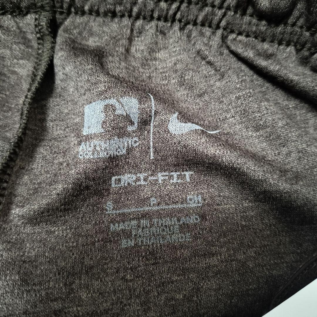 新品タグ付☆NIKE　サンディエゴ・パドレス　ショーツ　ブラウン　ハーフパンツ
