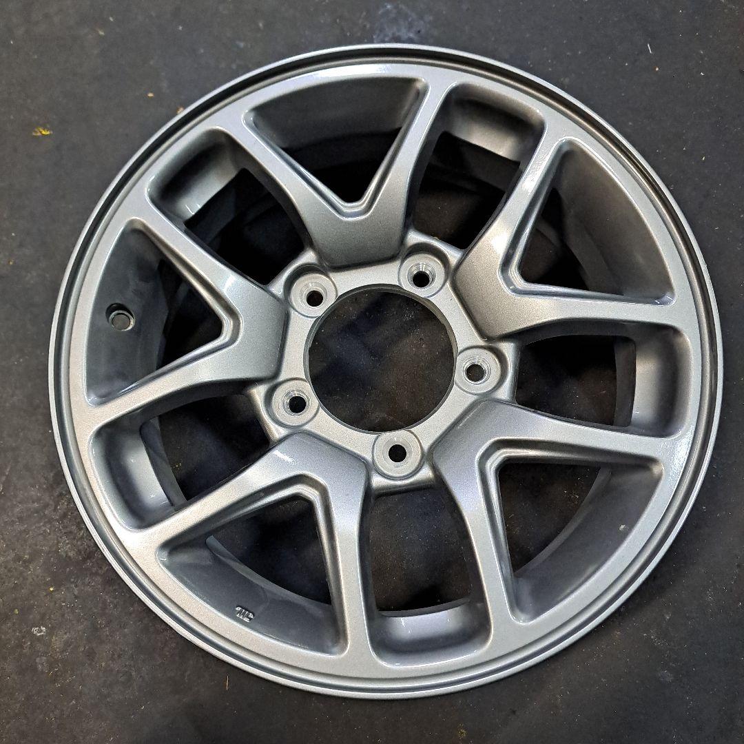 ジムニーjb64w 純正アルミホイール　1本