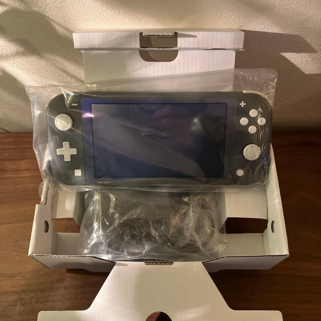 超美品　ニンテンドーSwitch Lite タフプロテクターセット　人気グレー色