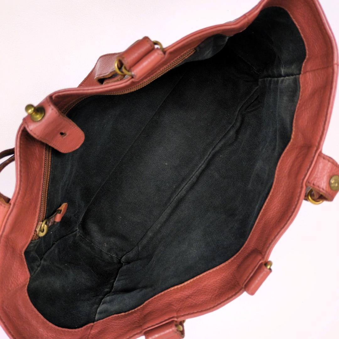 イルビゾンテ ハンドバッグ トートバッグ レザー ブラウン ロゴ型押し