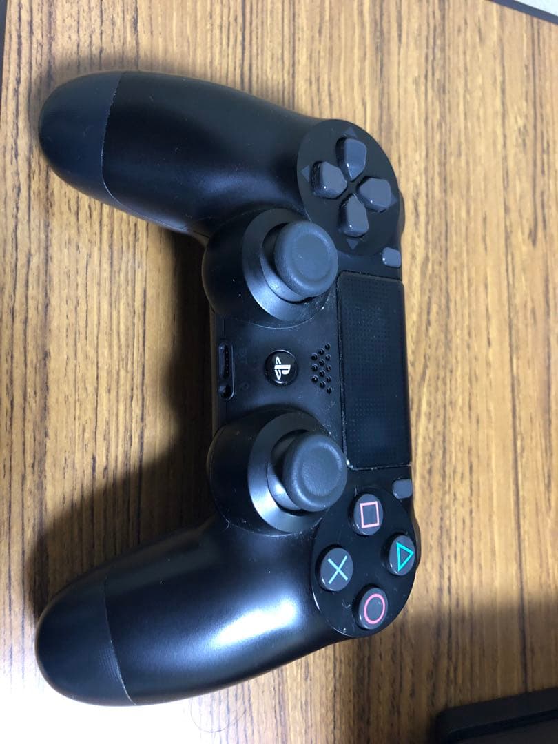 プレステ４Pro　１TB　SONY PlayStation4 CUH-7200B