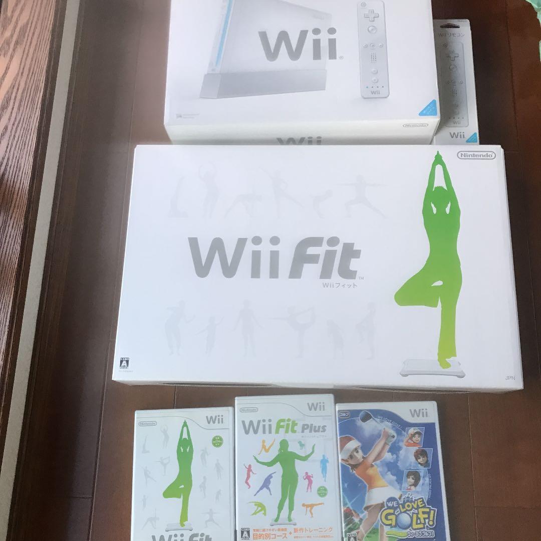 Nintendo Wii 本体、fit、リモコン、ソフト3本