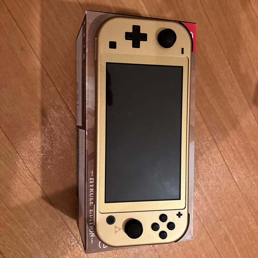 Switch Switch Lite本体 ハイラルエディション(ケース付き)