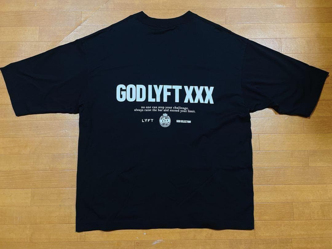 LYFT × GOD SELECTION XXX コラボ ロゴ Tシャツ L