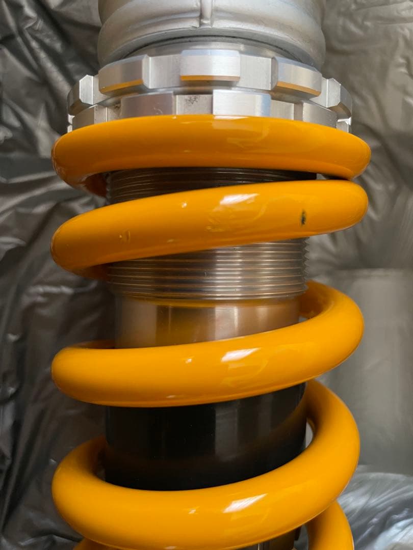 Öhlins サスペンション HO 424