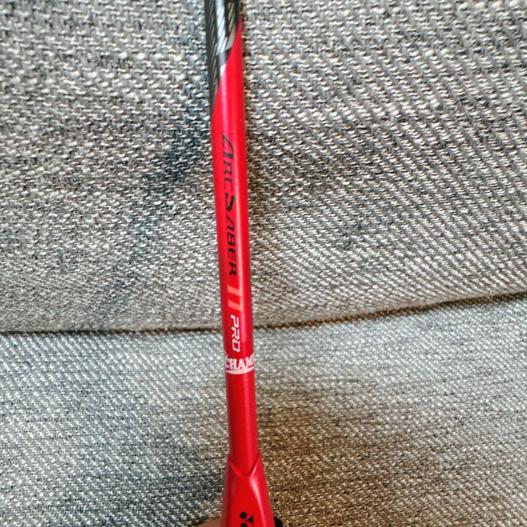 バドミントン　ラケット　ヨネックス　アークセイバー　11プロ　超人気　品薄