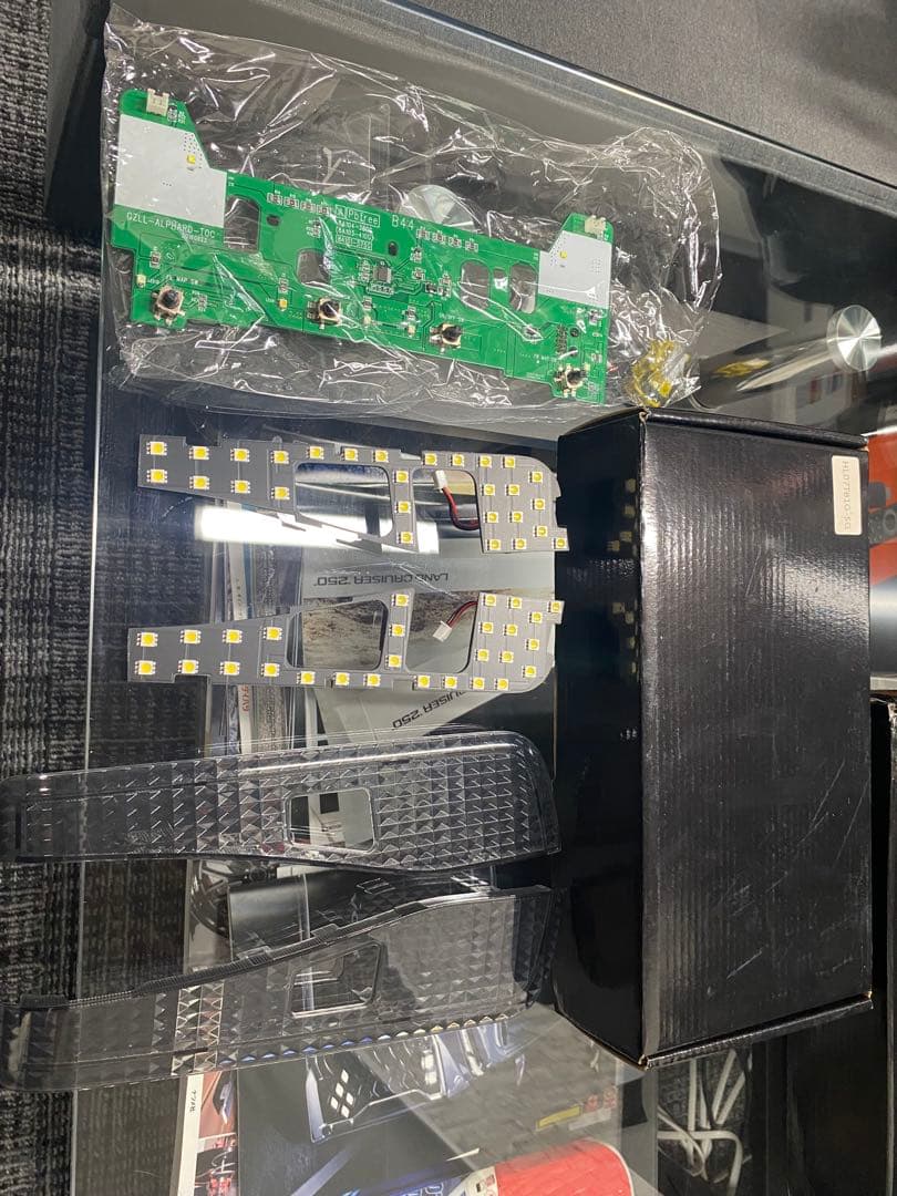 30系アルファード&ヴェルファイア　LEDルームランプKit F&R1台分！！