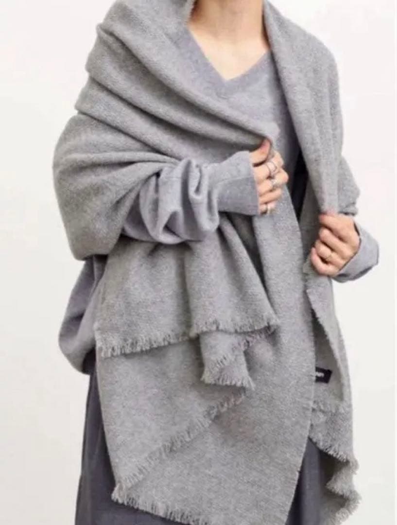 【ALONPI CASHMERE / アロンピ カシミア】グレー　美品