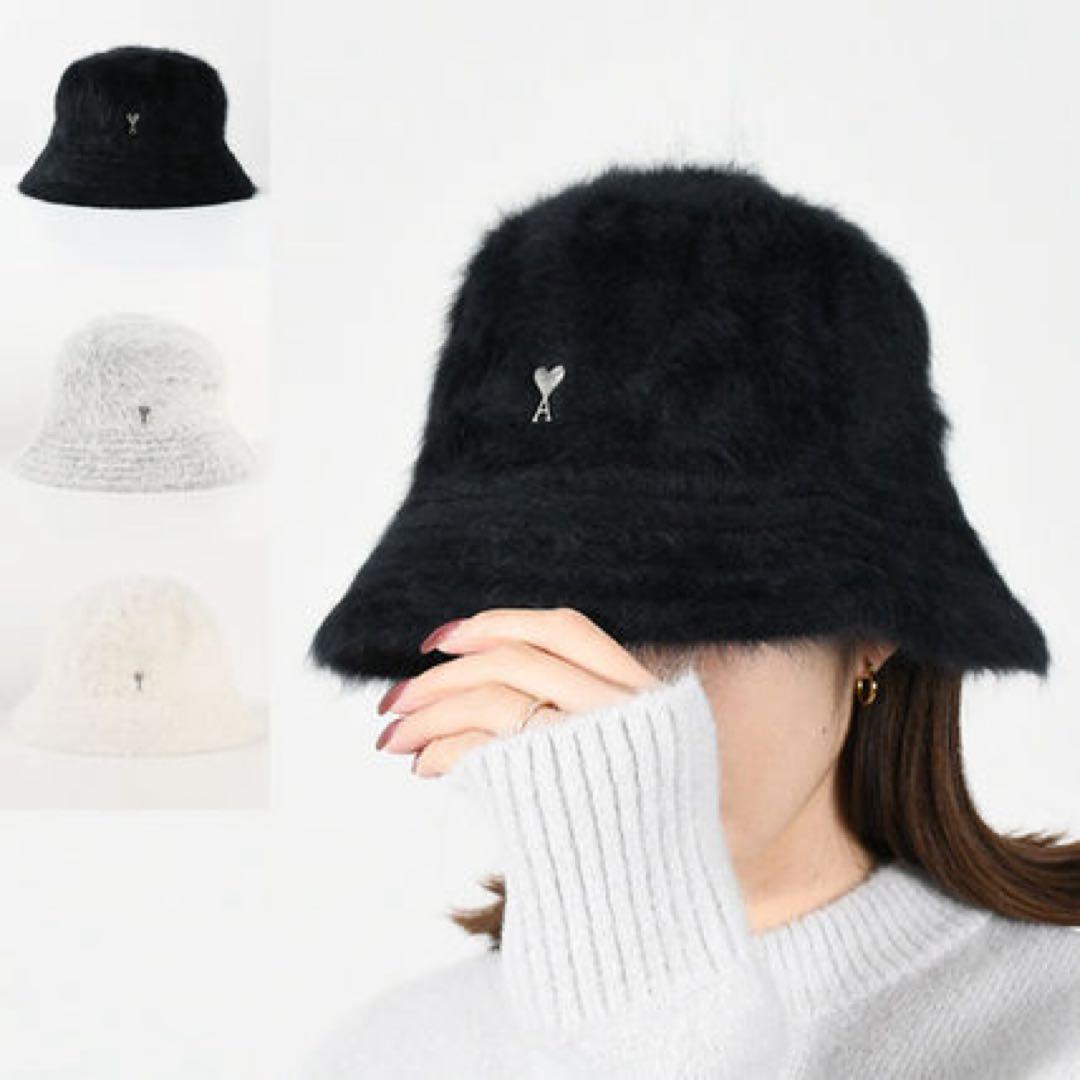 ^*^様 ファー風バケットハット ハート型装飾