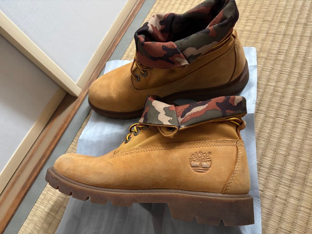 Timberland キャメル ロールトップブーツ