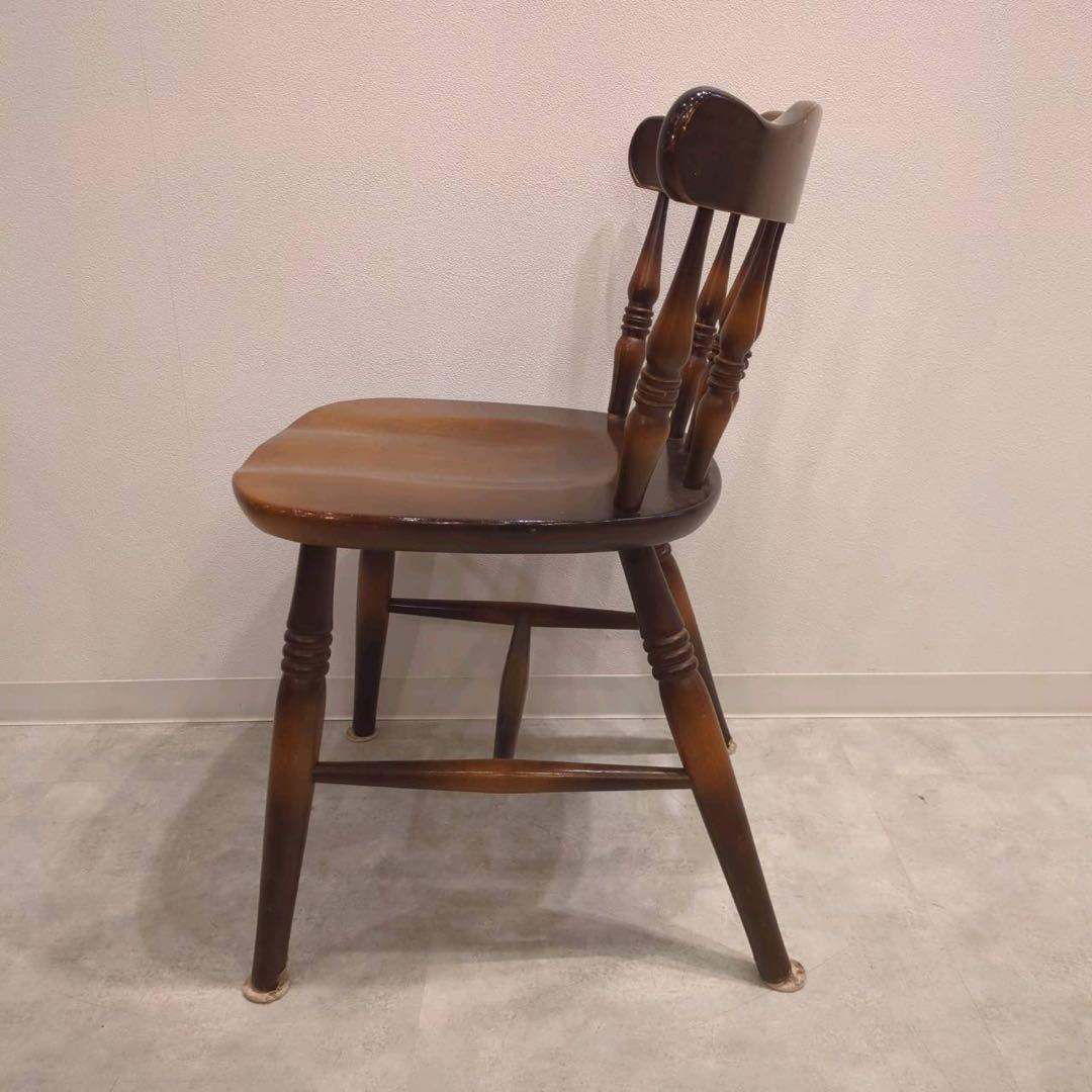 ウィンザーチェア　キツツキ　木製　アンティーク調