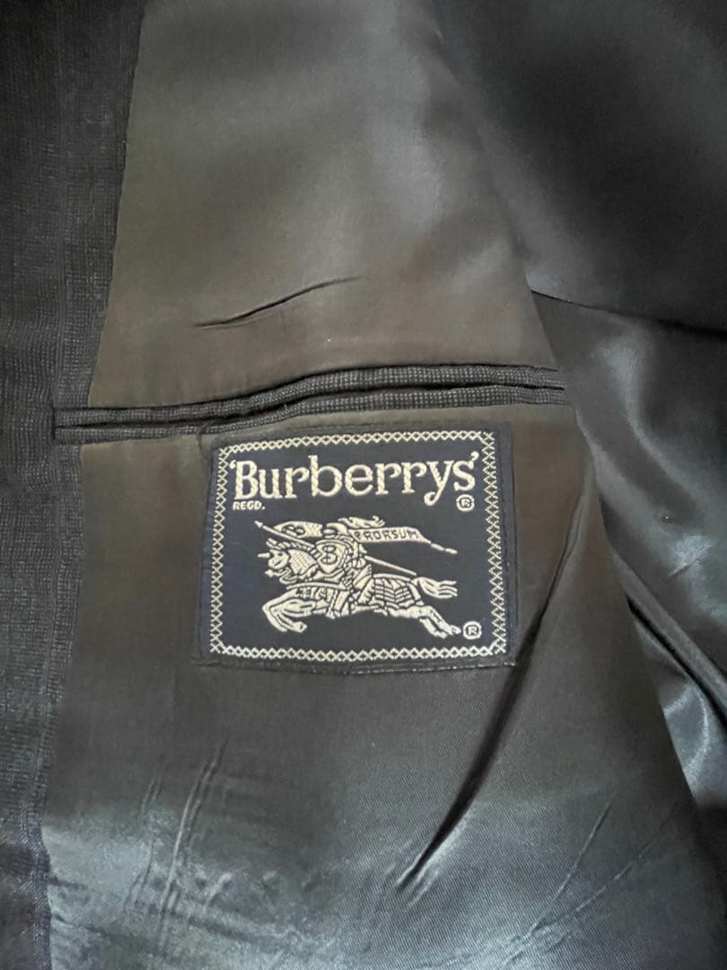 《週末セール》バーバリー スーツ ネイビー ストライプ 入学式 入社式 卒業式