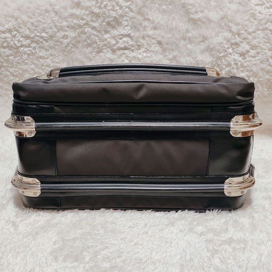 PIEROGUIDI リネアボールド ドクターバック 大容量