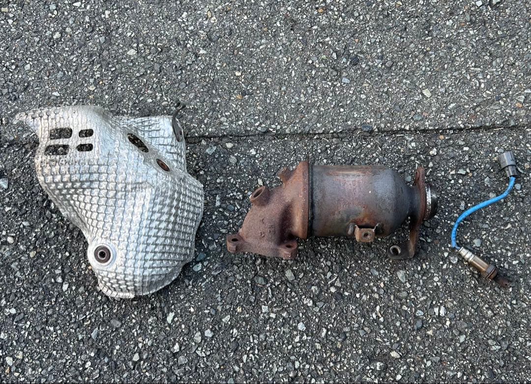 ダイハツ　ソニカRS L405S 触媒　カバー　O2センサー　実働車外し　貿易