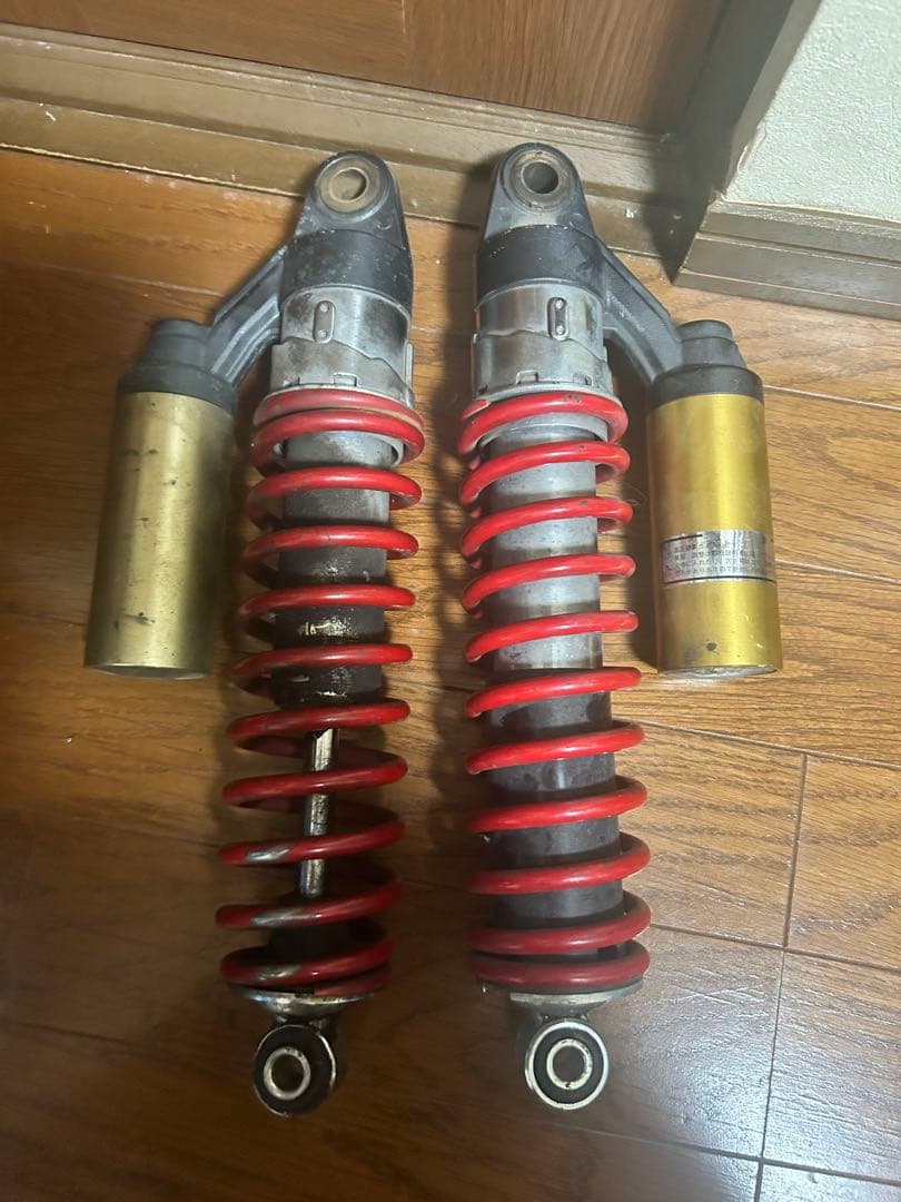 SHOWA 純正リアサスペンション 2007 バリオス2