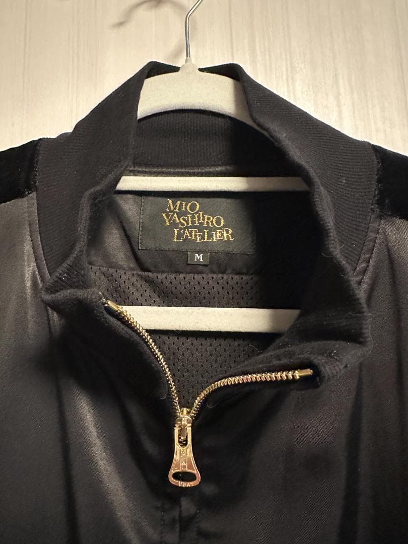 MIO YASHIRO LA TAILIER サテンジャージビッグシルエット