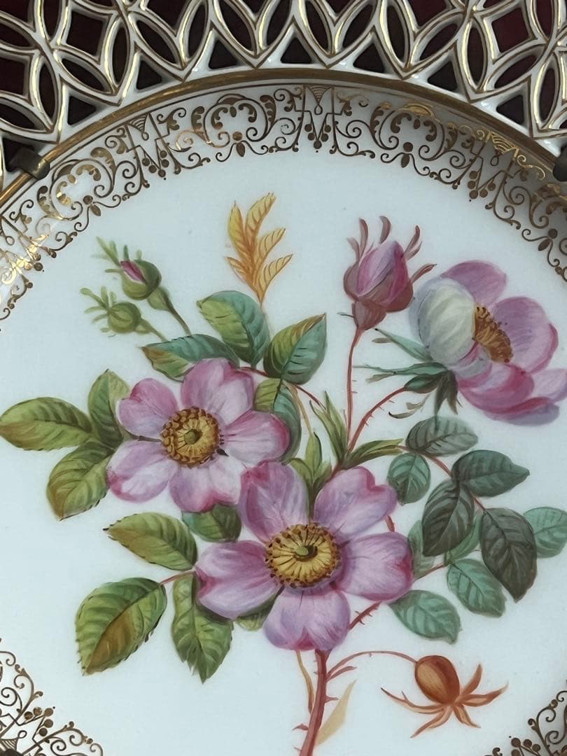 バラ 手描き 飾り皿 額装 花柄 陶器皿 金縁 透かし模様 高級品