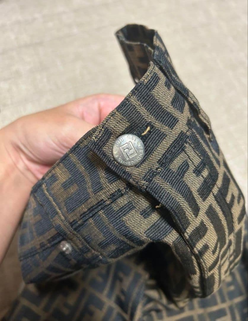 Fendi ロゴパターン タイトスカート