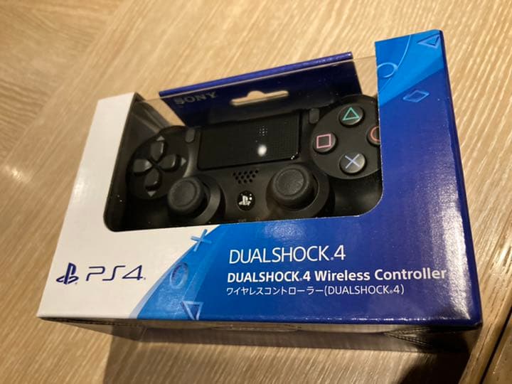 DUALSHOCK4 ジェット・ブラック CUH-ZCT2J
