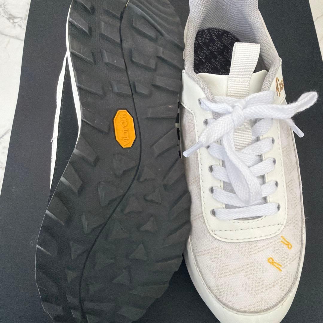 レザレクション　23.0 新作レディースゴルフシューズ