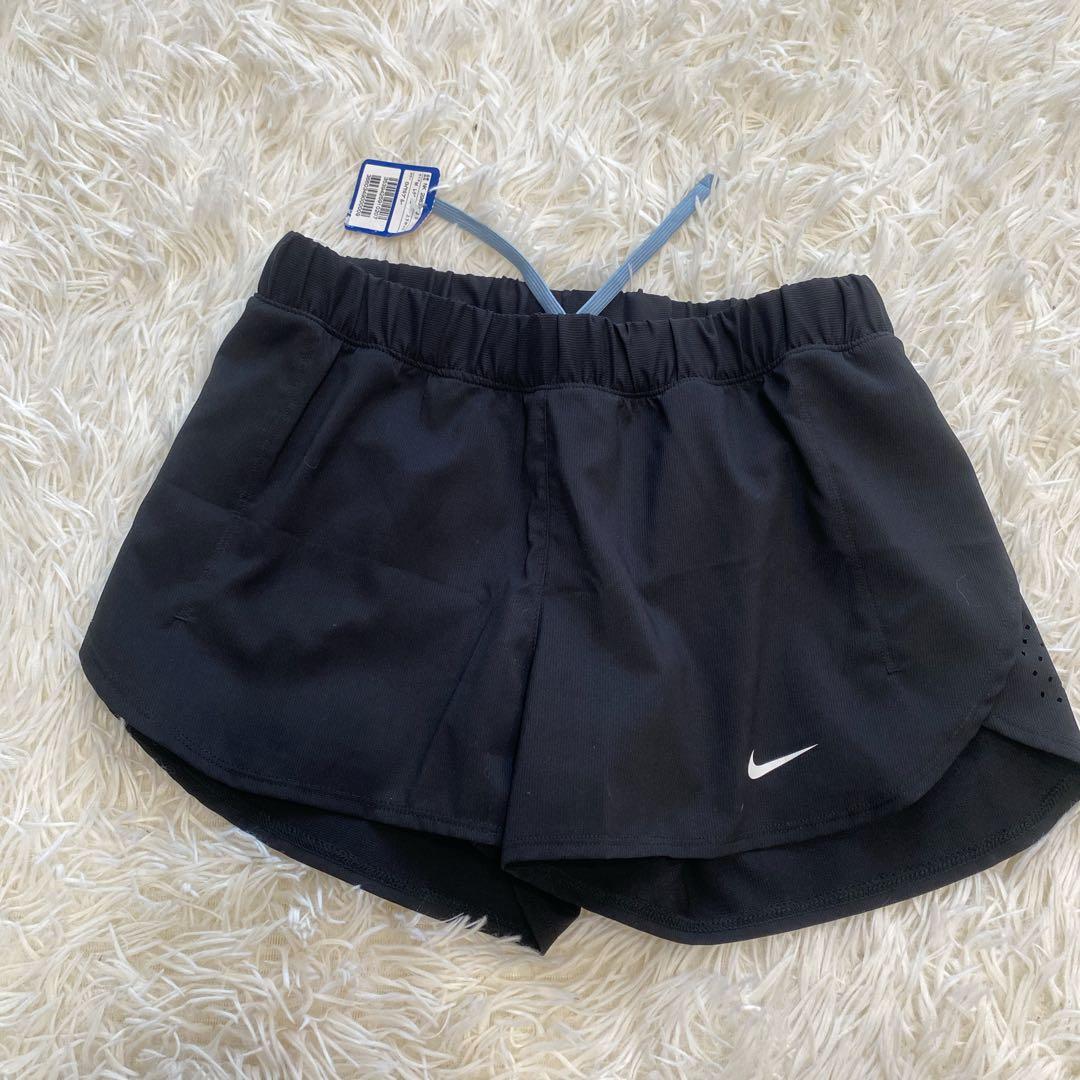 新品未使用タグ付き！NIKE 水着　スイムウェア　セパレート