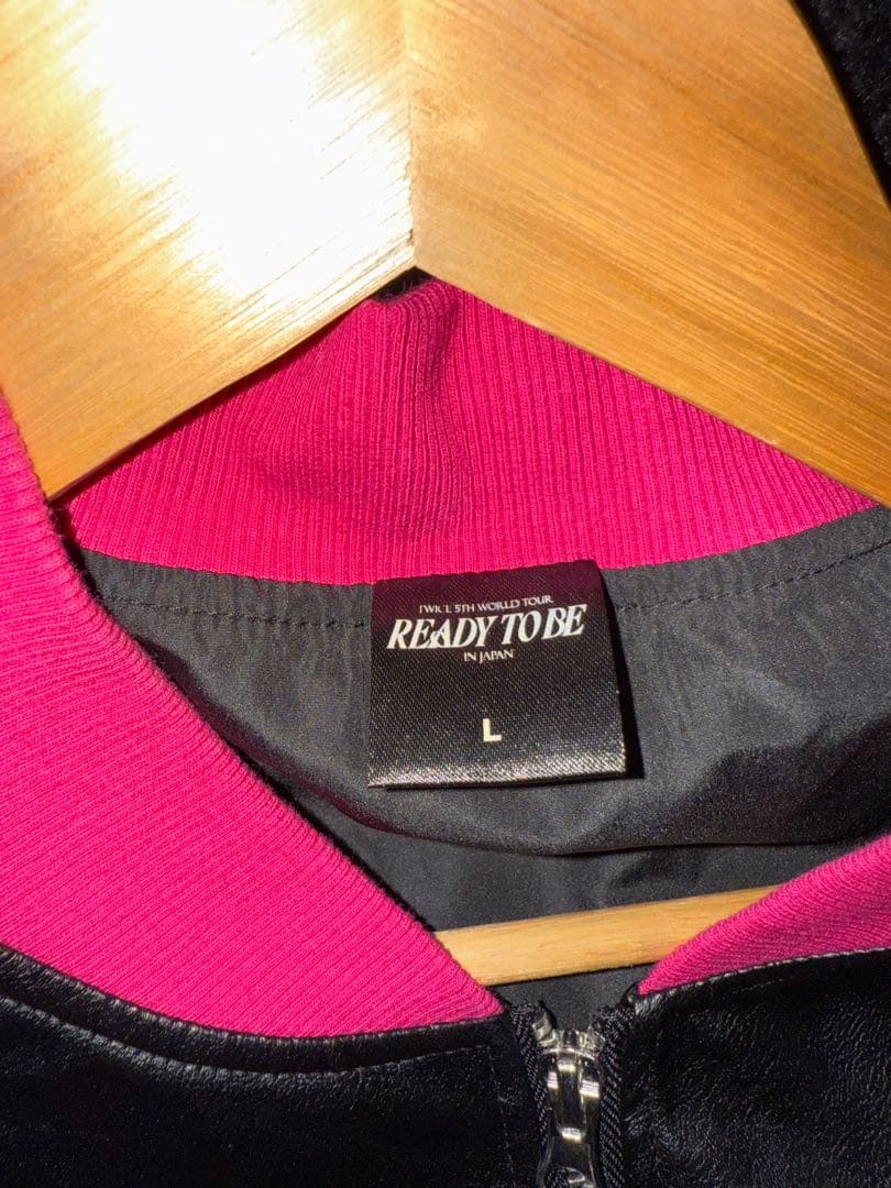 TWICE READY TO BE ジャケット Lサイズ