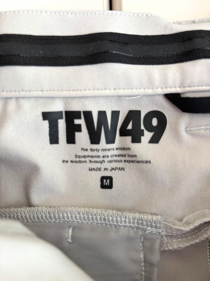 美品✨TFW49✨ストレッチスリムフィットパンツ✨