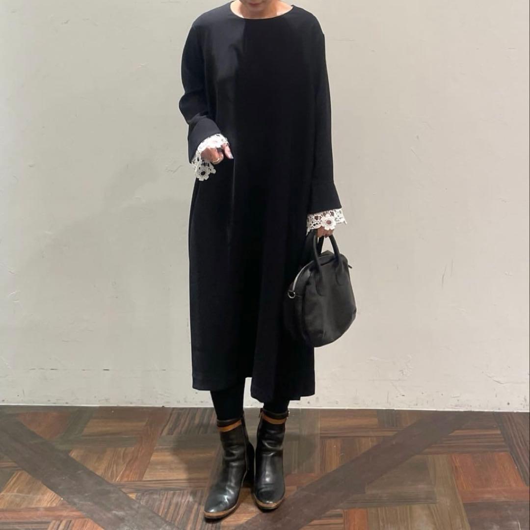 ビアズリー 袖口レースワンピース