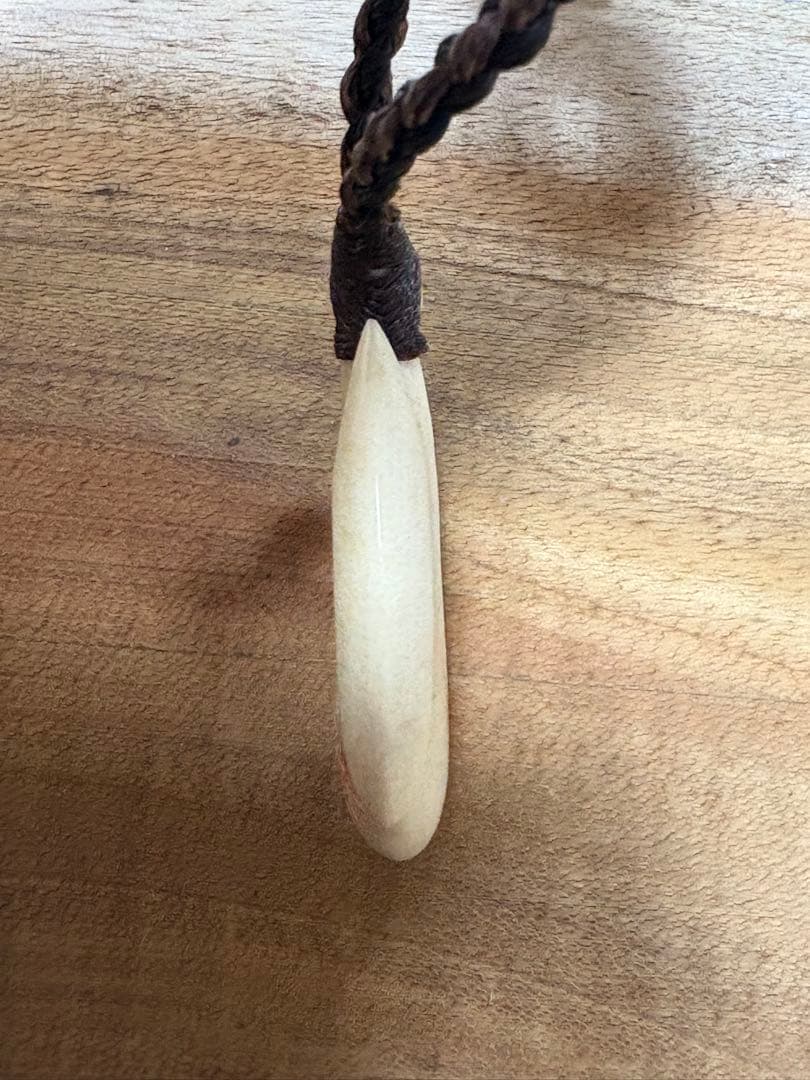 ボーンカービングネックレス(sw62)マッコウ