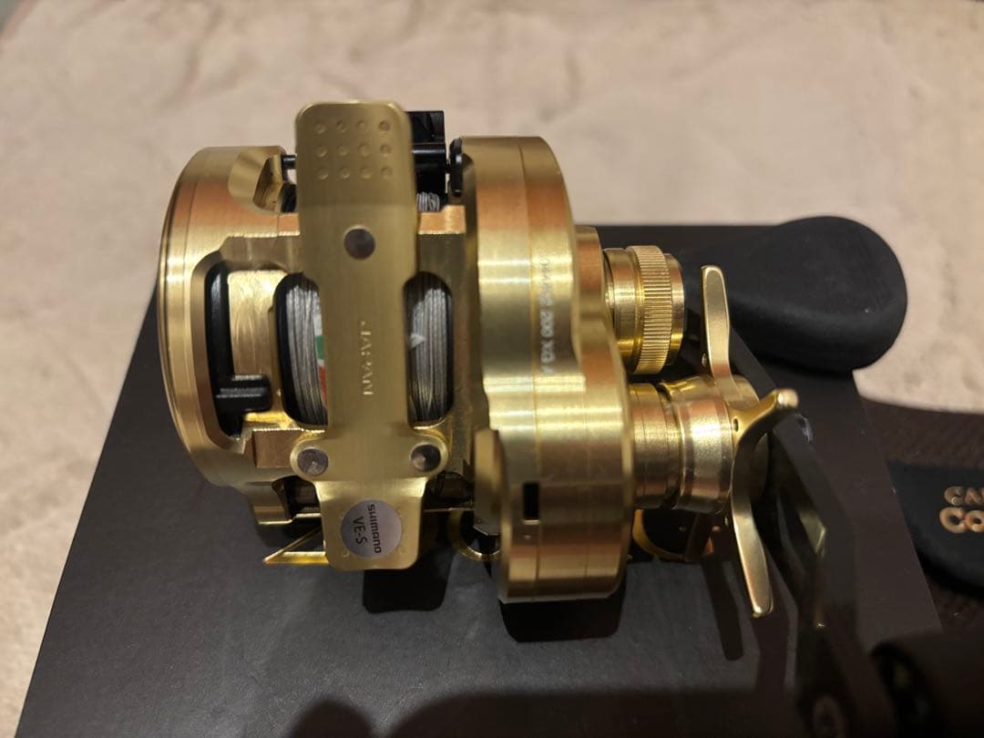リール SHIMANO CALCUTTA CONQUEST 200XG