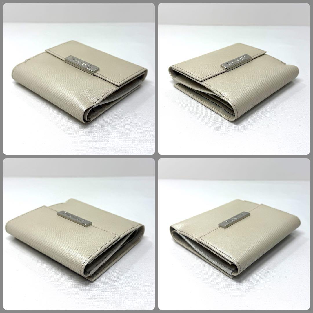 【新品】VALENTINO ヴァレンティノ 二つ折り財布 ロゴプレート ベージュ